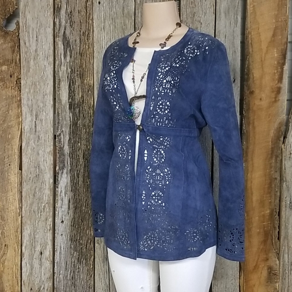 MiFRESIA LAZER CUT DESIGN SUEDE JACKET! - Picture 9 of 10